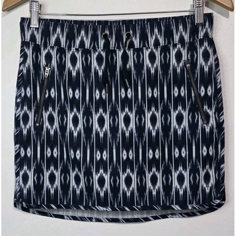 Athleta Stretch Skort Women XS Navy White Pockets Elastic Waist Skirt Shorts EUC